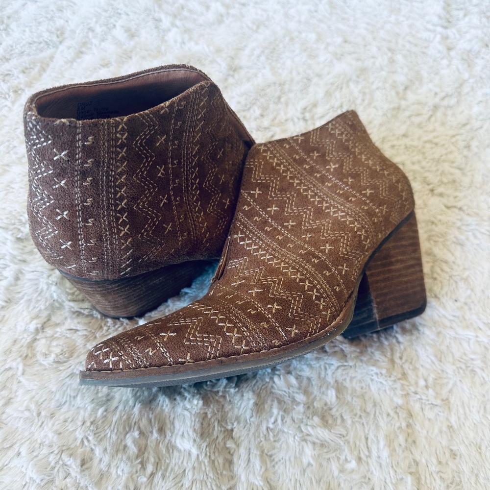 Western style bootie